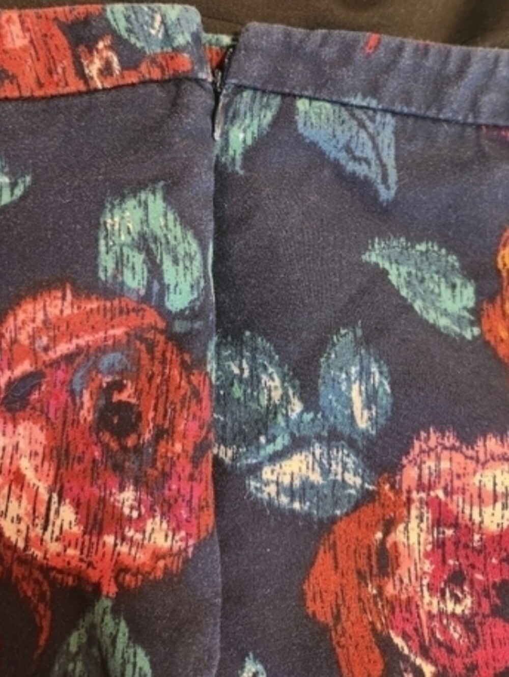Merona Navy Blue Floral Pencil Skirt Size 12 Knee Length Back Slit - Picture 7 of 12